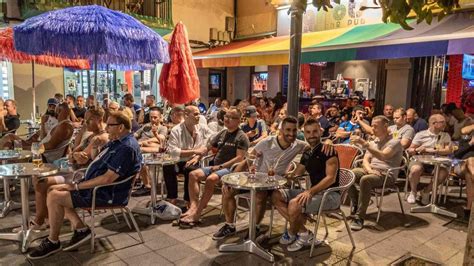 sitges gay bars